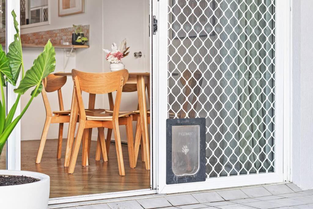 Pet & Family Friendly Apartment Maroochydore