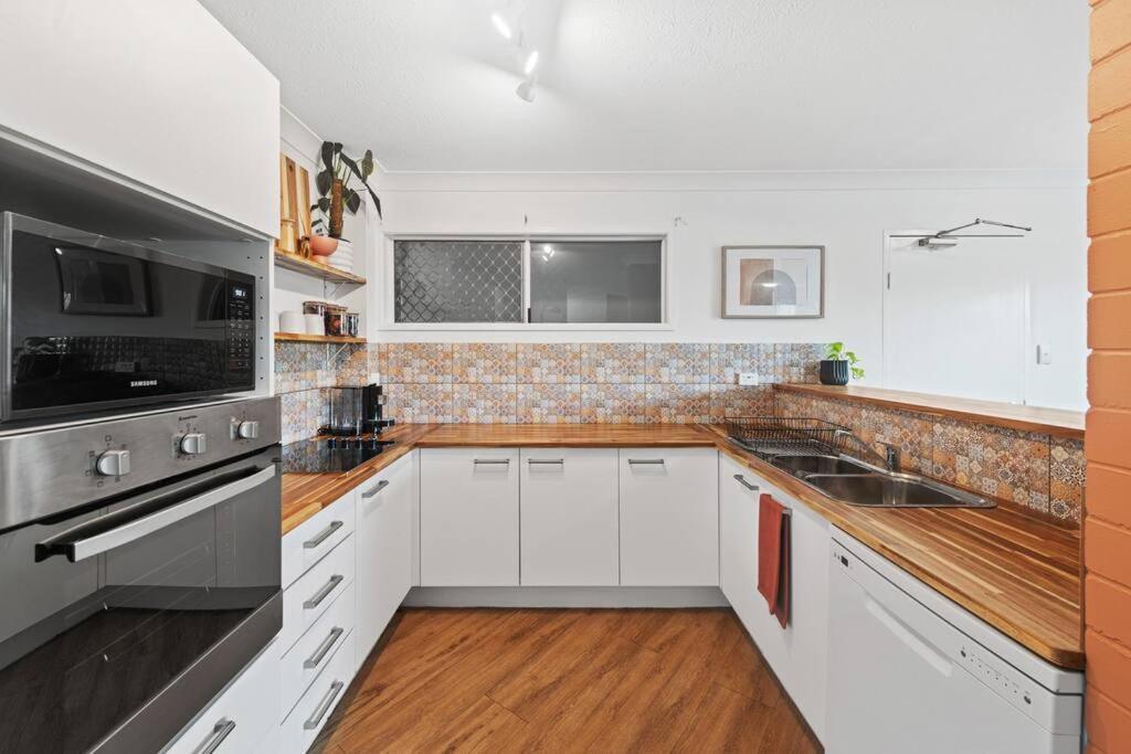 Pet & Family Friendly Apartment *