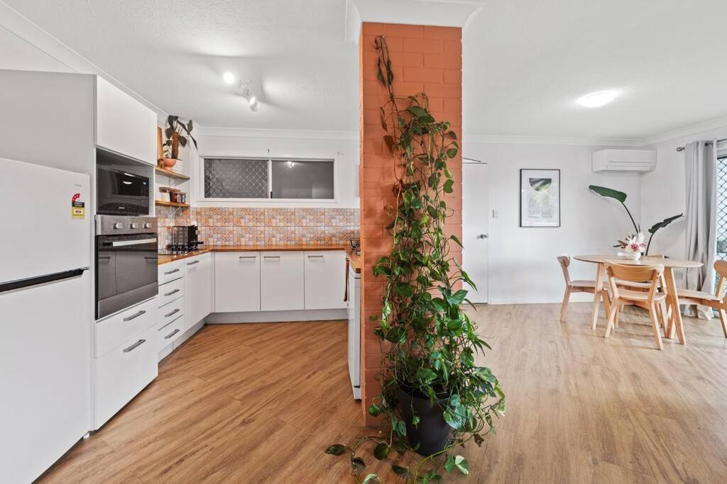 Apartment Pet & Family Friendly