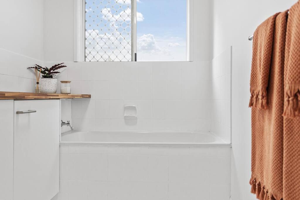 Pet & Family Friendly Apartment Maroochydore
